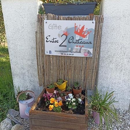 Entre 2 Chateaux Онзан Екстериор снимка